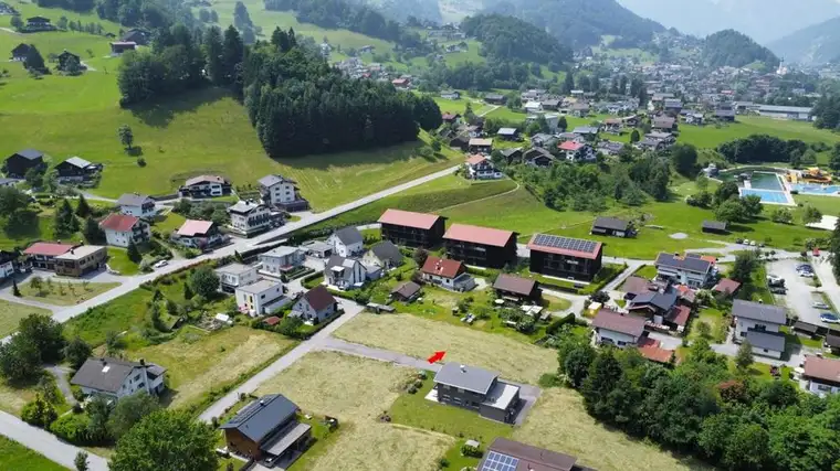 Attraktives Grundstück in ruhiger und zentraler Lage von Tschagguns!