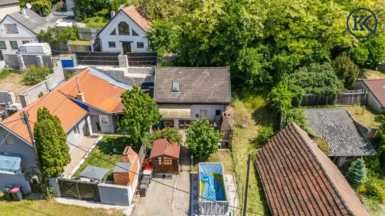 Zwei Häuser auf zwei Grundstücken