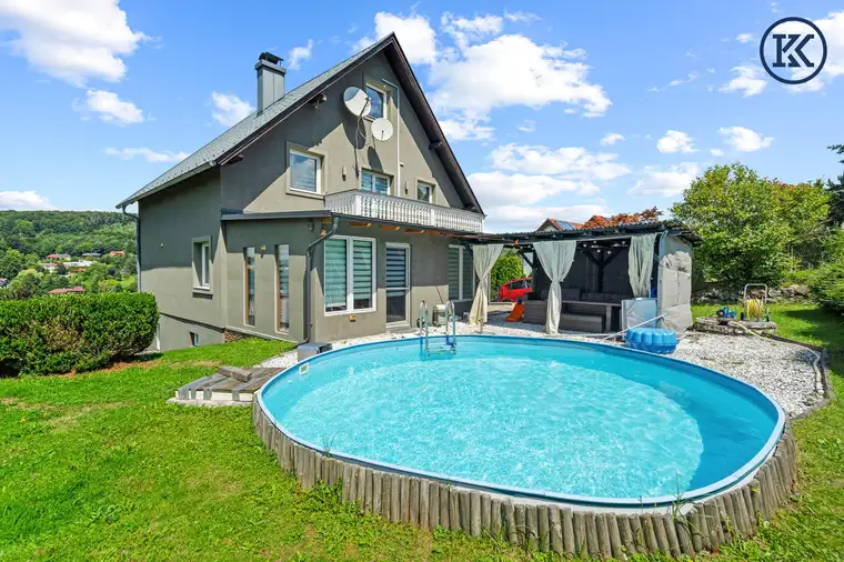 Vielseitiges Wohnhaus mit Garten, Pool &amp; Ausblick – Ruhelage in Eichgraben