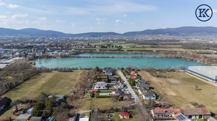 Saniertes Einfamilienhaus mit großem Garten in sehr guter Lage und ausgezeichneter Infrastruktur.