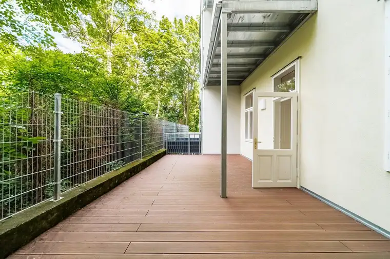ERSTBEZUG: Großzügige 2 Zimmer Wohnung | ca. 24m2 Terrasse mit Grünblick