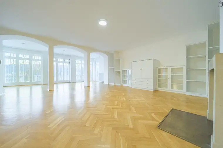 Repräsentative Wohnung | ca. 236,37m² | Terrasse mit einzigartigem Weitblick