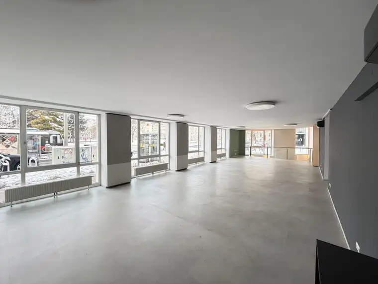 Geschäftslokal / Büro / Ausstellungsfläche in Bestlage am Schwarzenbergplatz | unbefristet