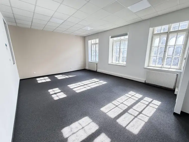 Großzügige Bürofläche mit Loft-Charakter Nahe Hauptbahnhof