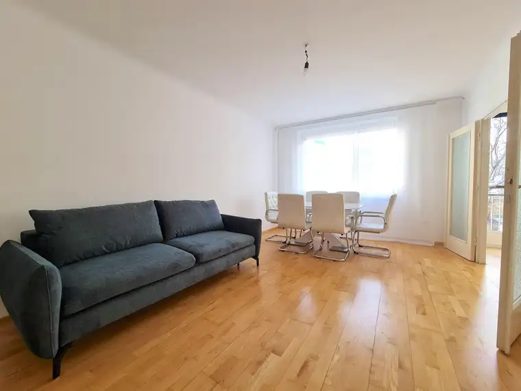 !!! BELVEDERE !!! RENNWEG !!! Große 2-Zimmer-Wohnung mit separater Küche