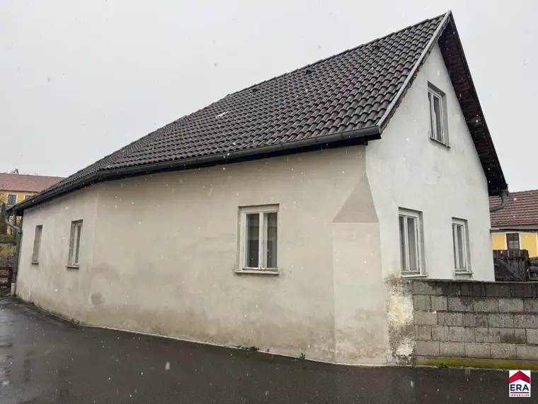 Charmantes Sanierungsprojekt: Geräumiges Haus in 3491 Wiedendorf mit 6 Zimmern!