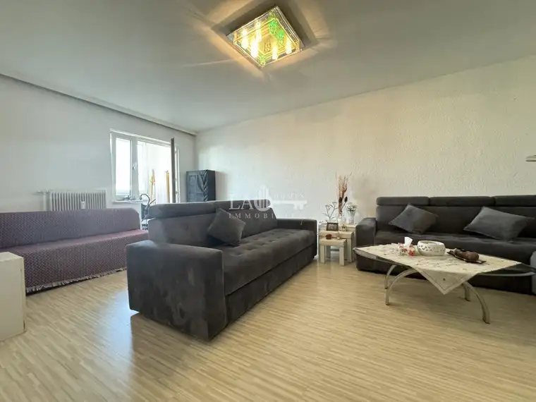Gemütliche 3-Zimmer-Wohnung mit Loggia in Linz !