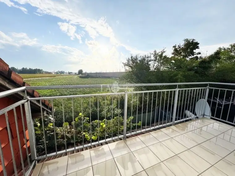 Charmante 4-Zi-Wohnung mit Balkon und Parkplatz