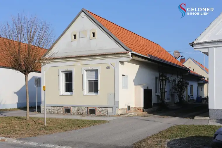 Kleines komplett ausgestattetes Landhaus in Steinberg zu kaufen