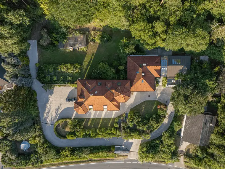 Bergpanorama Anwesen mit privatem Wald, Gästehaus und Pool