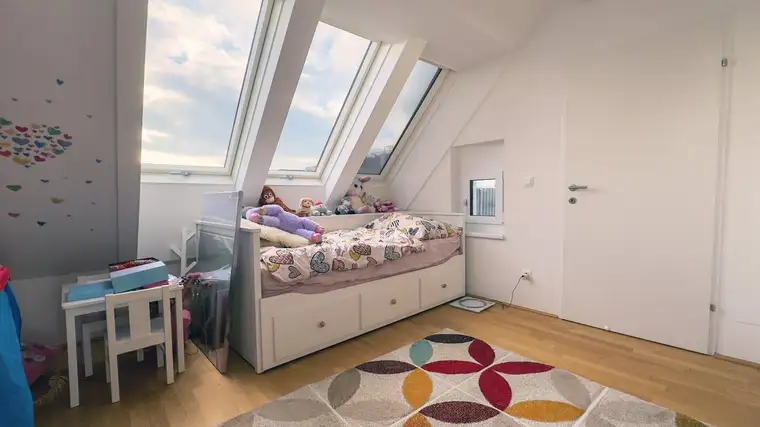 Exklusive Dachgeschosswohnung im 21. Bezirk: Modernes Wohnen mit Erstbezugscharakter nahe Wasserpark