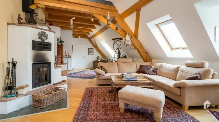 Historisches Wohnhaus im Herzen des Rosentals mit vier Einheiten und Atelier