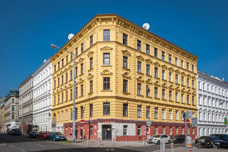 Mag. iur. Franziska Patay, MSc, EHL Gewerbeimmobilien GmbH