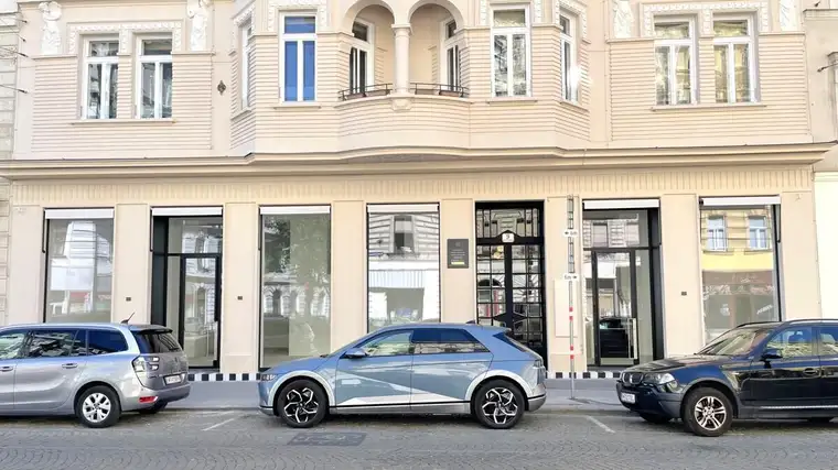 Charmantes Geschäftslokal auf der Porzellangasse verfügbar