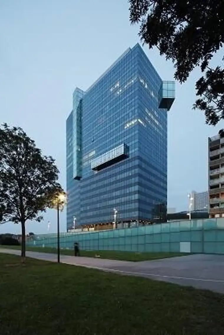 SATURN TOWER