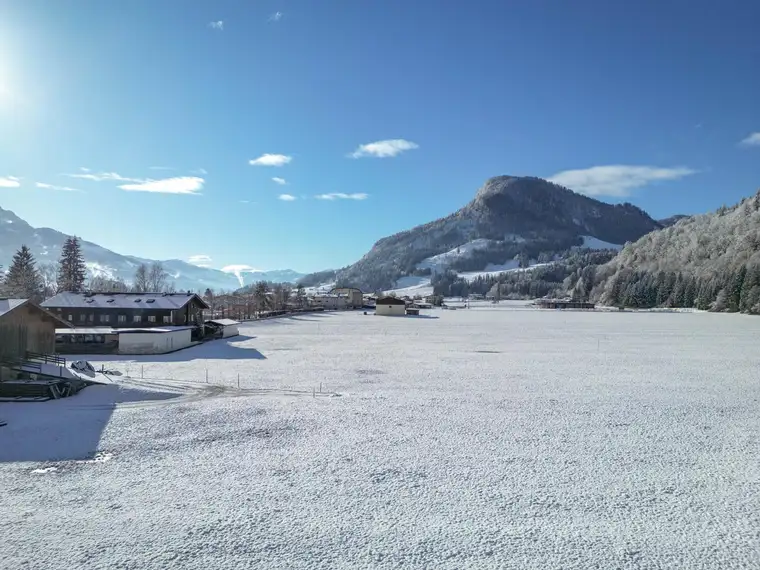 Traumhaftes Grundstück mit Panoramablick und Altbestand!