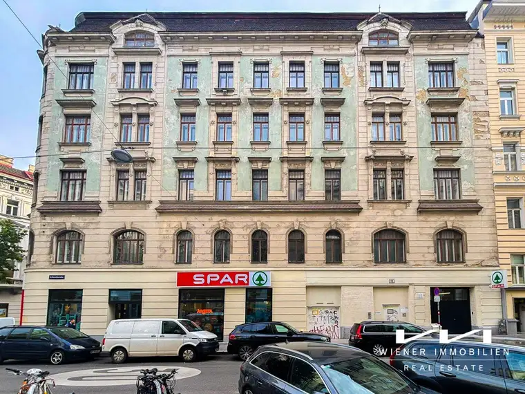 Sanierungsbedürftiger Altbau in Mariahilf