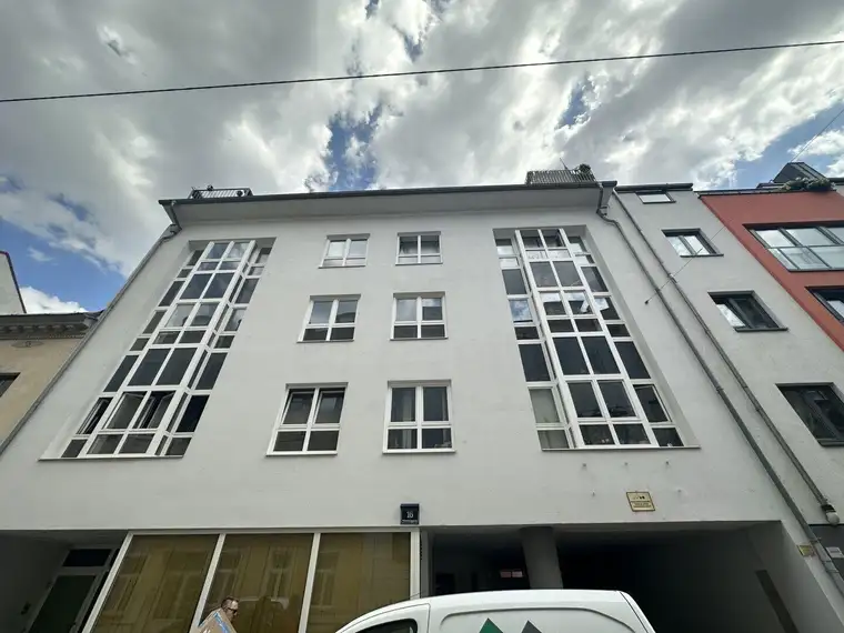 TRAUMHAFTE Wohnung in 1180 Wien! Kleinwohnung mit BALKON zum KAUFEN nähe Währinger Straße!