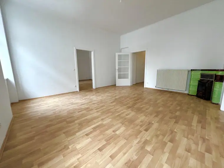 100m² Altbauwohnung: 3-Zimmer. 2 Bäder mit moderner Küche &amp; Ausstattung