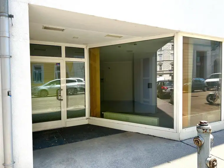 Geschäftslokal in Währing, unsaniert für 180.000 €