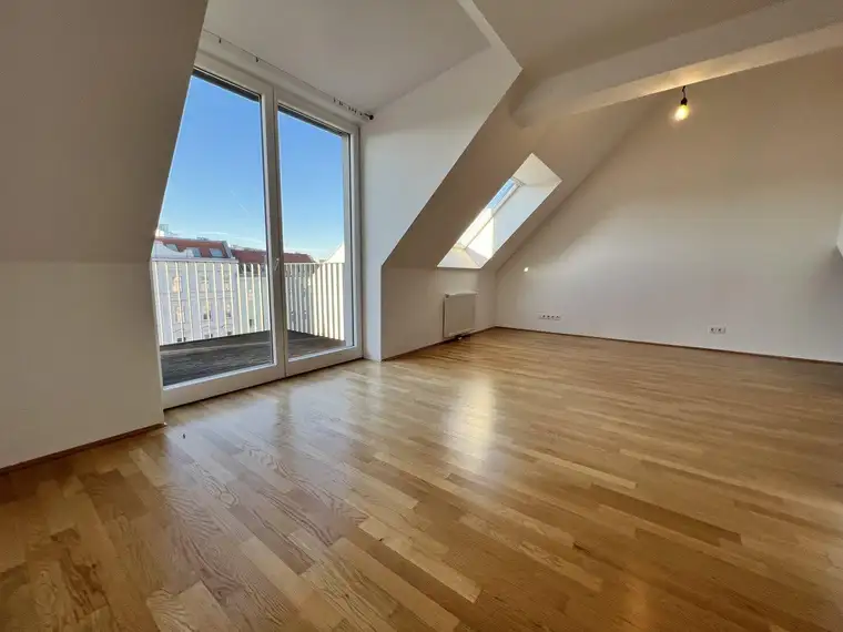 Helle Maisonette im Dachgeschoss: 91m² mit Balkon, 4 Zimmern zum Kauf