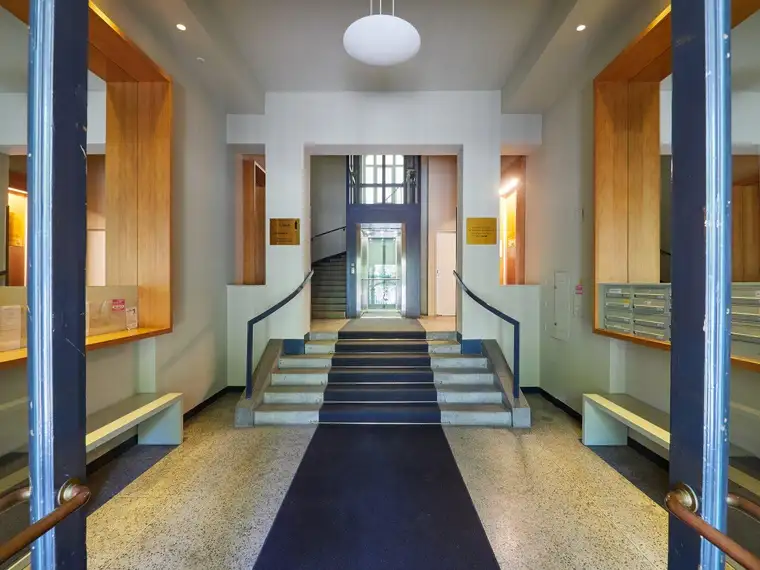 Stilvolle Altbauwohnung - 6 Zimmer - in Bestlage des 4. Bezirkes, Nähe Belvedere und Karlskirche
