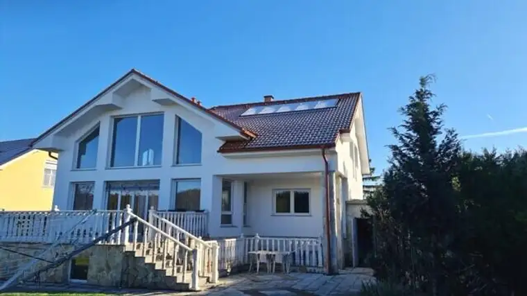 2601 Sollenau |Attraktives Groß-Mehrfamilienhaus |ca. 303 m² Wohnfläche | 7 Zimmer &amp; 7 Badezimmer