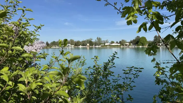 2482 Münchendorf | 1. Reihe am See | Doppelparzelle mit ABBRUCHHAUS am türkisblauen, paradiesischen Dürrsee | Superädifikat