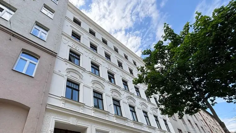 1120 Wien | reizendes ZINSHAUS 677 m² | saniert | DG-Potenzial rd. 136 m² |gute Infrastruktur