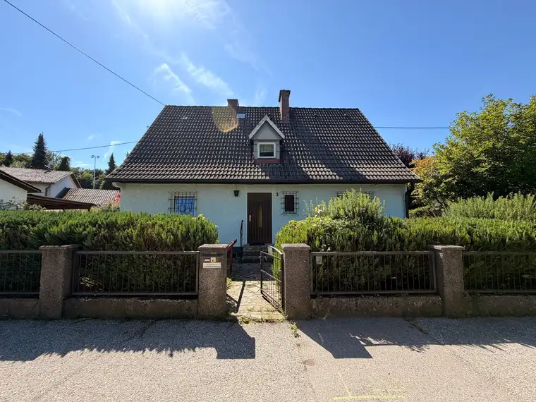 Großzügiges Einfamilienhaus mit Potenzial in bester Lage von Steyr-Schlüsselhof