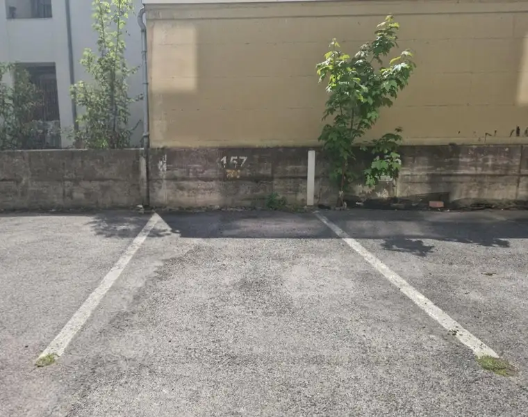 Freistellparkplatz in Innsbruck - nur 60,00 € Miete!