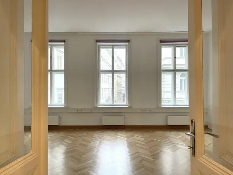 **Sehr geringe HEIZ-/KÜHLKOSTEN** Repräsentative Bürofläche in 1010 Bestlage - Wollzeile!