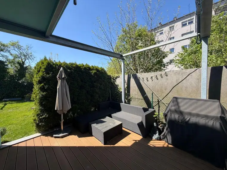 Modernes Eckreihenhaus in Linz