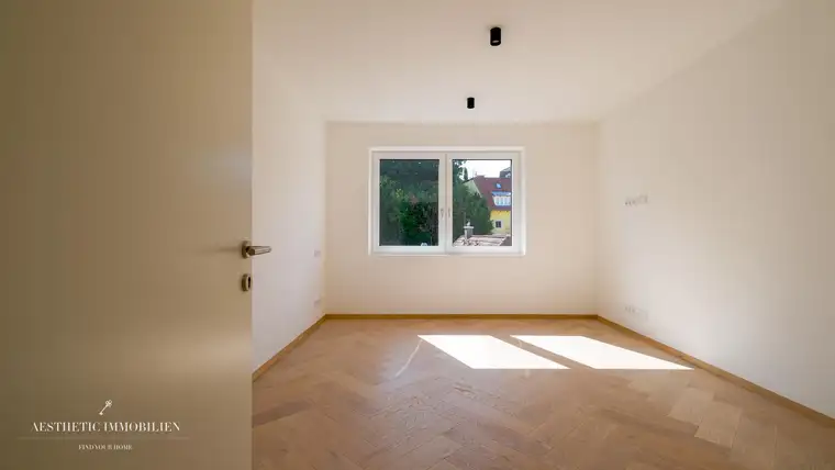 LINZ -138 m2 Hochwertig sanierte Wohnung in Innenstadtlage – Licht, Eleganz &amp; Raumgefühl