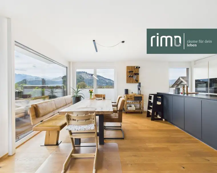 Neuwertige Dachgeschosswohnung in Götzis: 5 Zimmer, Terrasse, 3 Stellplätze!