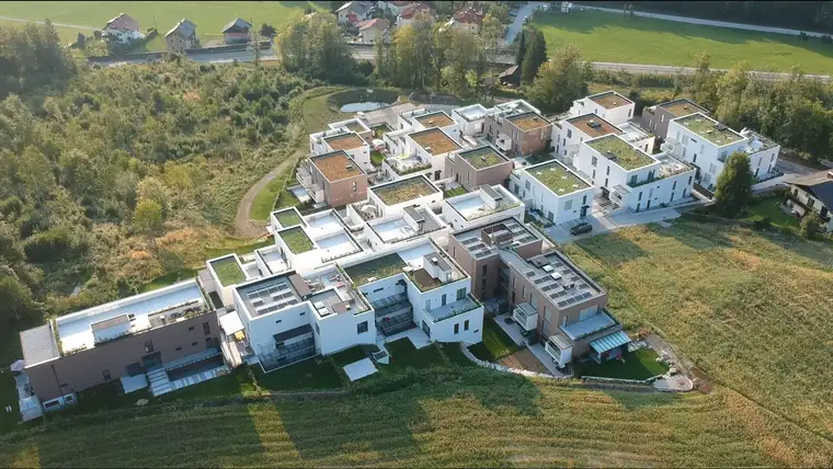 TIEFGARAGENSTELLPLÄTZE IN WOHNANLAGE – INVESTMENT ODER EIGENNUTZUNG