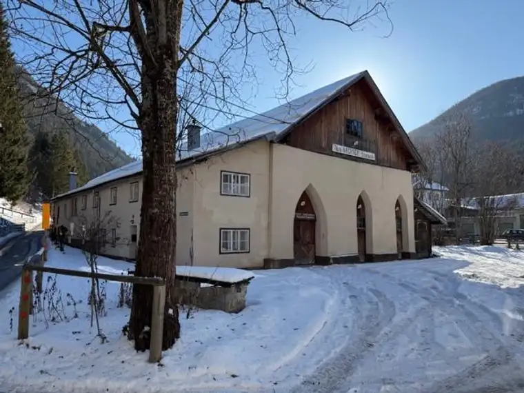 Ehemaliges Sägewerk mit Entwicklungspotenzial in Flachau zu verkaufen