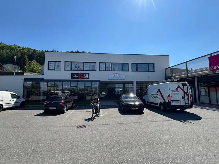 Büro/Geschäftsfläche ca. 76 m² in Hof bei Salzburg zu vermieten