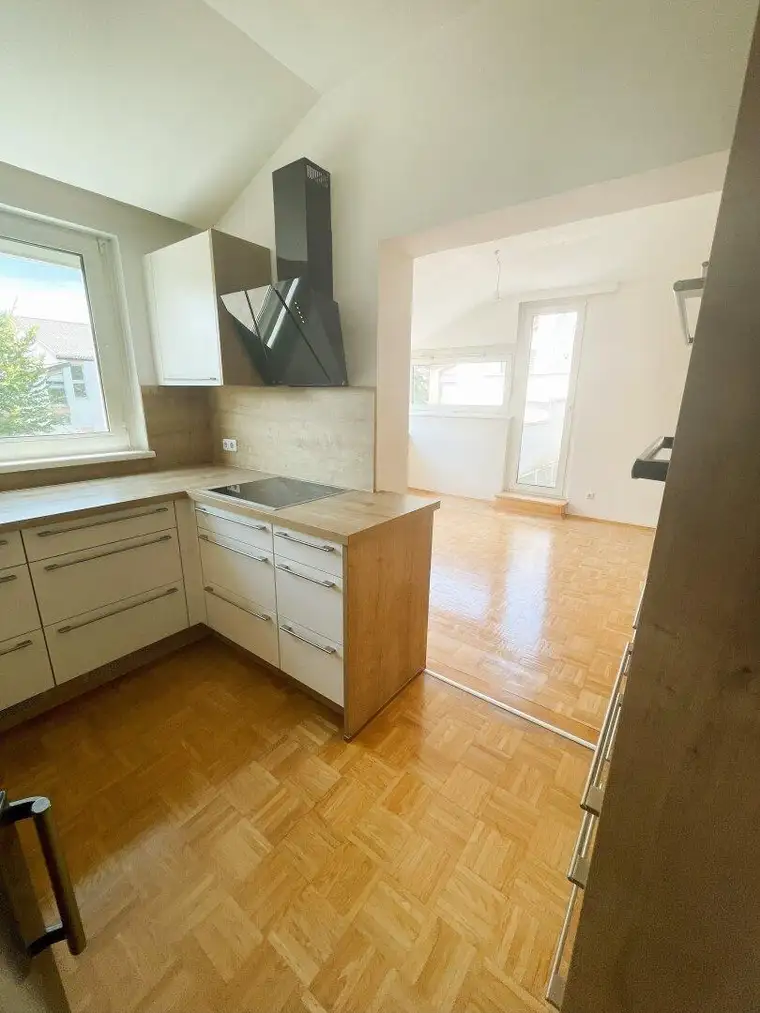 Maisonettewohnung mit Hauscharakter in schöner Grünlage!