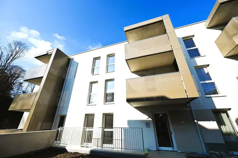 Geräumige 4-Raum-Wohnung mit 3 Balkone und schönem Grünblick! - Miete mit Kaufoption! Erstbezug Mai 2025