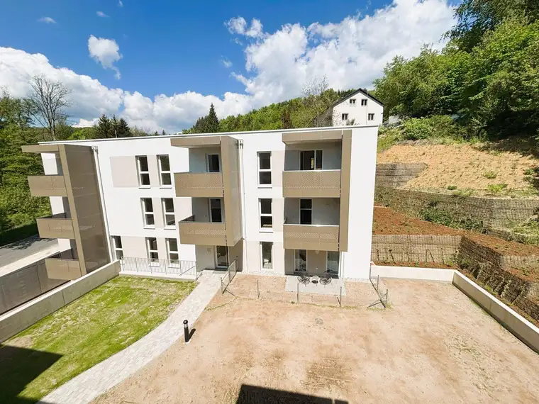 Geräumige 4-Raum-Wohnung mit 3 Balkonen, 2 Badezimmer und schönem Grünblick! - Miete mit Kaufoption! Erstbezug Mai 2025