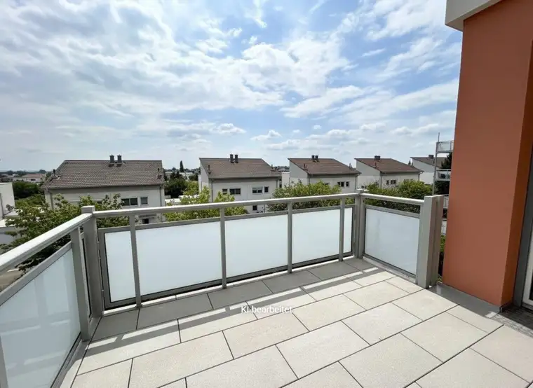 Familienfreundliche Wohnung mit Balkon, Terrasse und Parkplatz