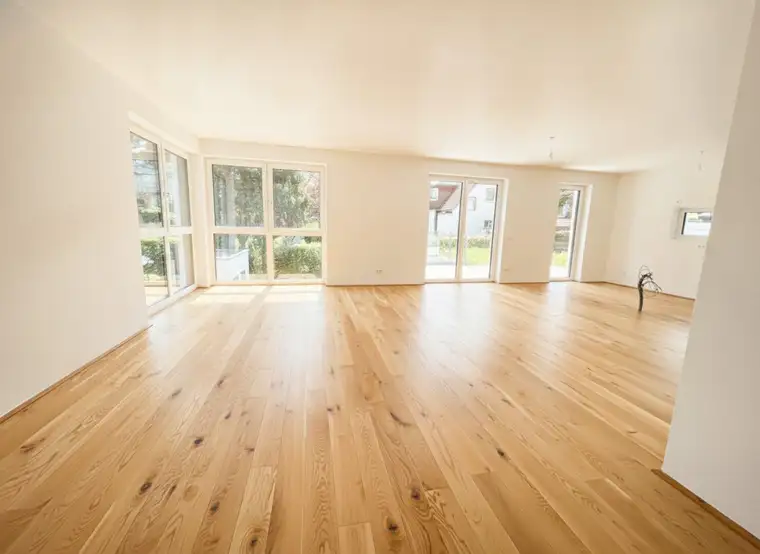 Wohnen am Linzer Pöstlingberg! Geräumige Terrassenwohnung mit Eigengarten - ERSTBEZUG