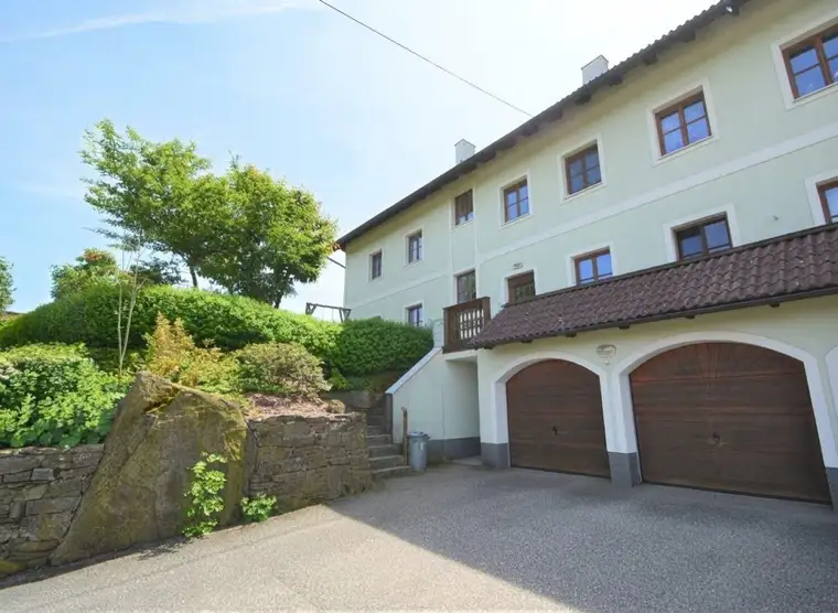 Wohnen mit Lebensqualität – gemütliche 2-Zimmer-Wohnung mit Balkon und Blick ins Grüne
