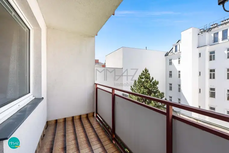 Helle 3-Zimmer Wohnung mit ausgezeichnetem Grundriss + Loggia im 3. Liftstock! Sehr ruhige Innenhoflage + TOP Infrastruktur!