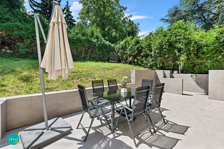 Englischer Landhausstil trifft Wiener Noblesse! 5-Zimmer Einfamilienhaus mit 2 Terrassen, großem Garten, Sauna, Fitnessraum + Doppelgarage!