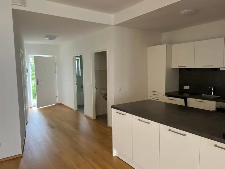 3-Zi-Whg, TG, 16,2m2 Loggia, zentral im Grünen von Wels