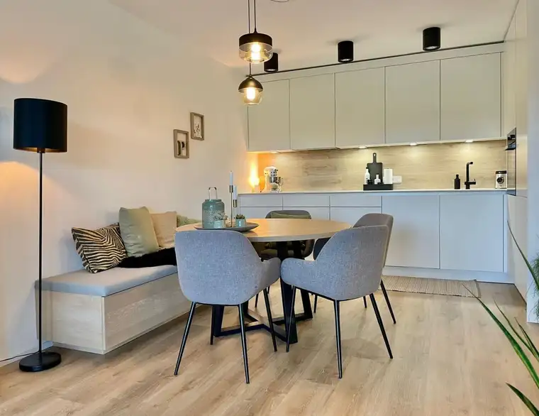 EXKLUSIVE 2- Zimmer -GARTENRESIDENZ: Vollmöblierter hochgehobener Wohnkomfort am Grabensee