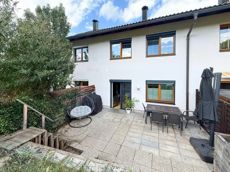 Familientraum mit viel Platz, Terrasse &amp; Blick ins Grüne