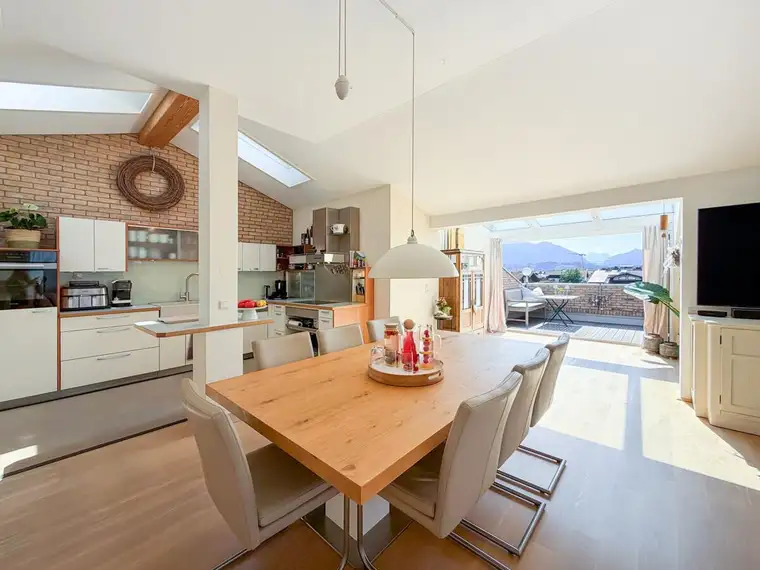 Exklusive Maisonette-Wohnung mit Dachterrasse und einzigartigem Wohnambiente